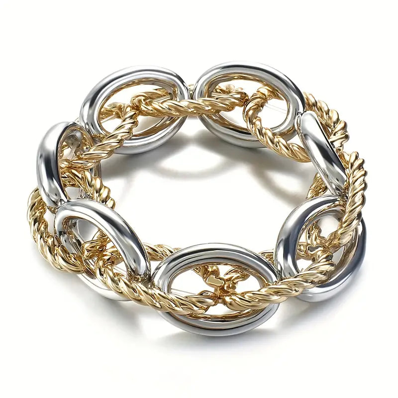 Luciana's Punk side, thick Twisted Chain Bracelet