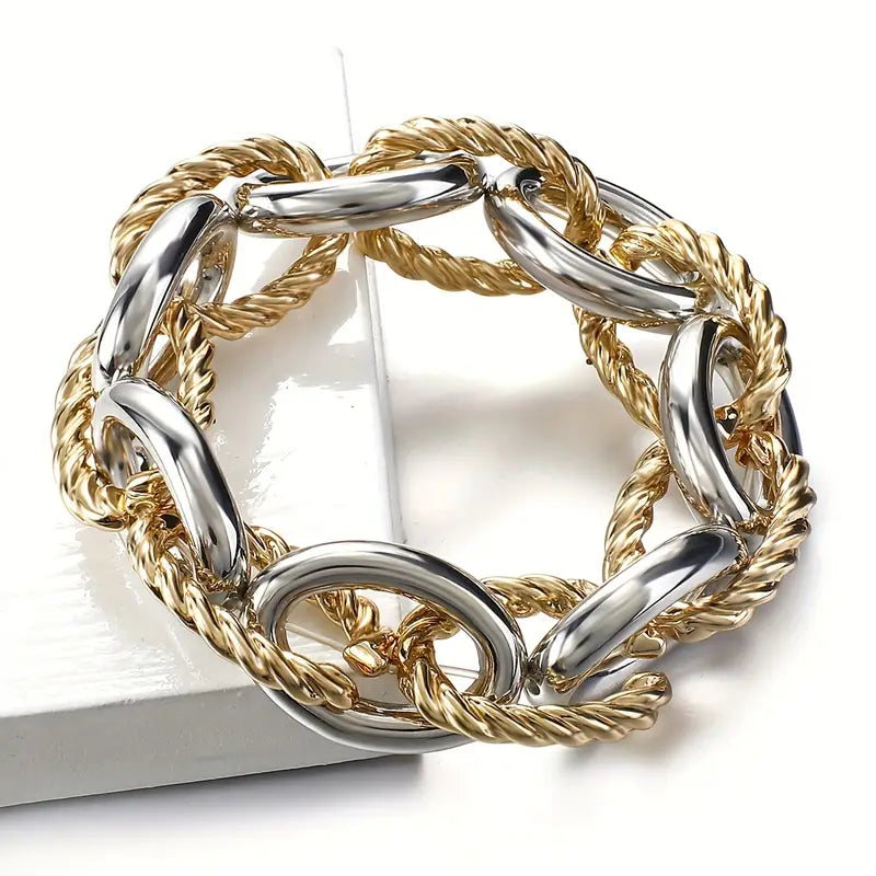 Luciana's Punk side, thick Twisted Chain Bracelet
