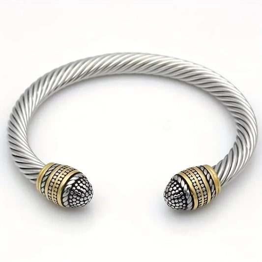Luciana's Trendy Minimalist Cuff Bangle